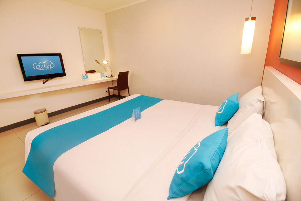 Airy Glodok Pinangsia Raya Jakarta Hotel Exterior photo