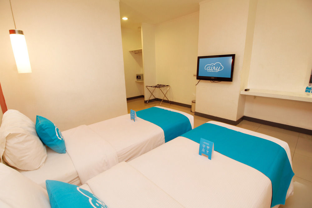 Airy Glodok Pinangsia Raya Jakarta Hotel Exterior photo