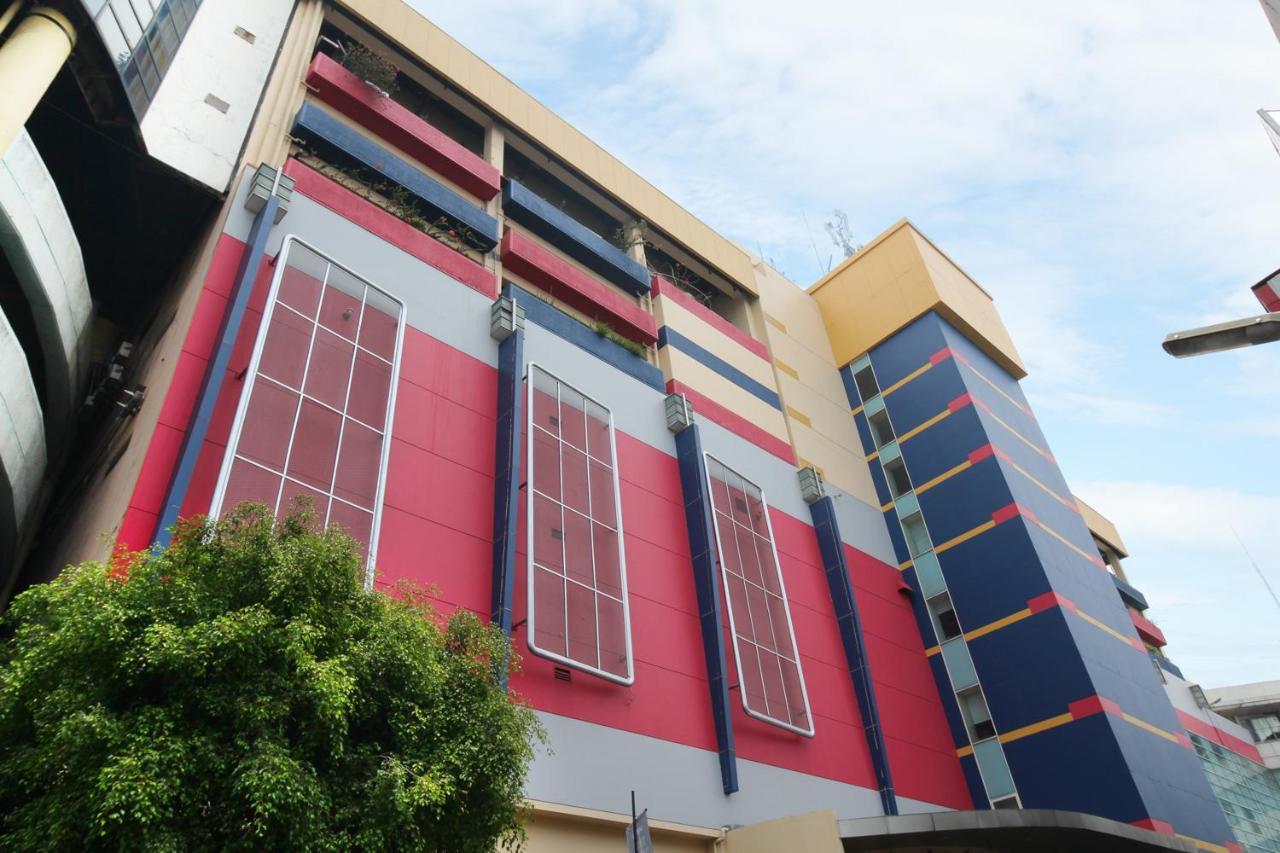 Airy Glodok Pinangsia Raya Jakarta Hotel Exterior photo